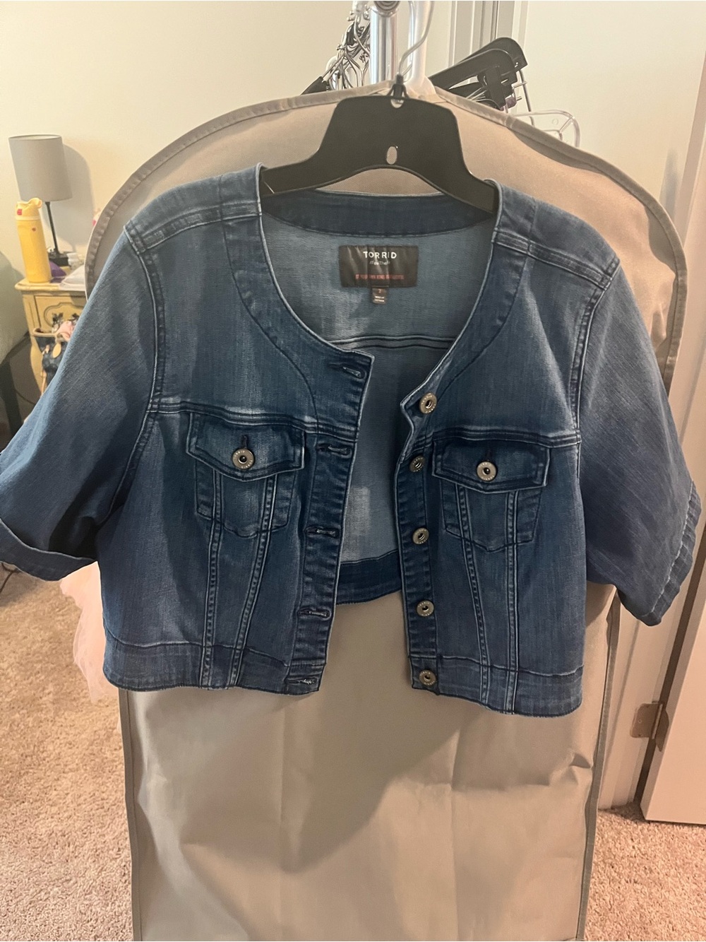 torrid Indigo Blue Cropped Denim Jacket - Picture 2 of 4